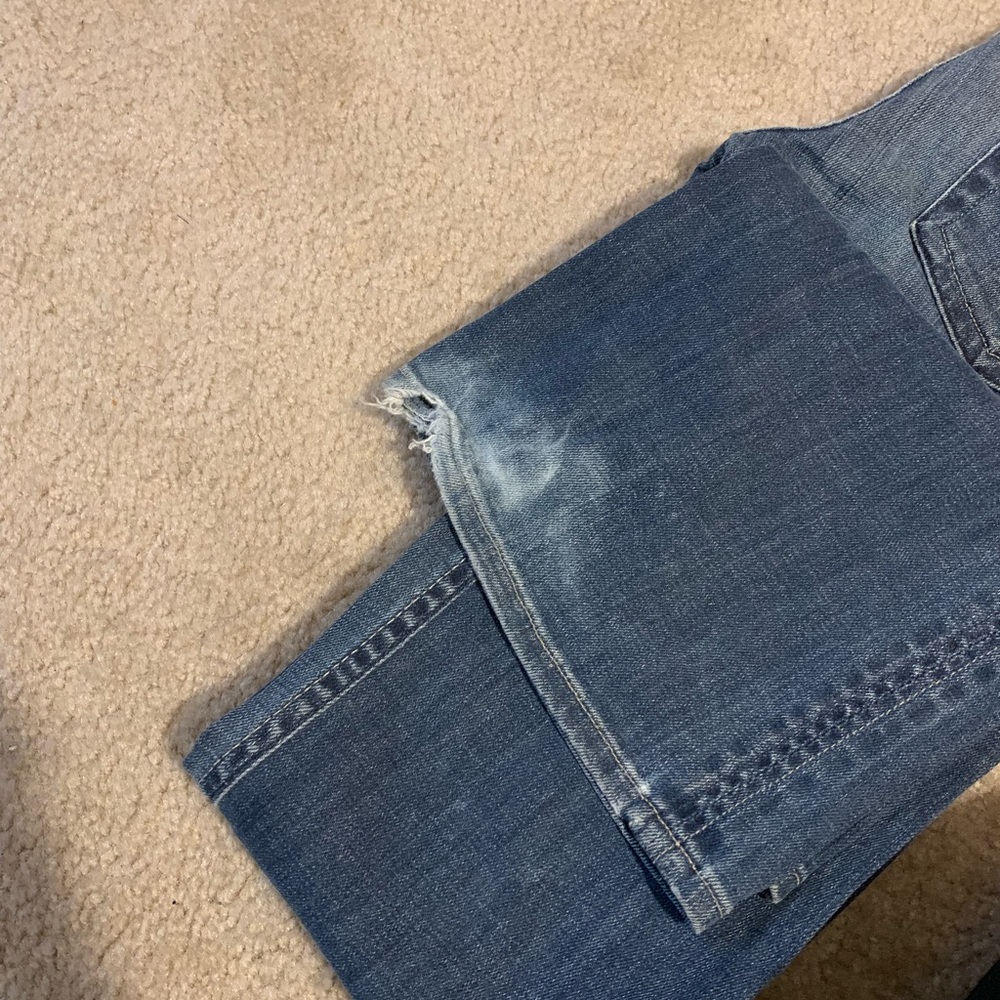 Distressed Hudson jeans - Picture 8 of 8